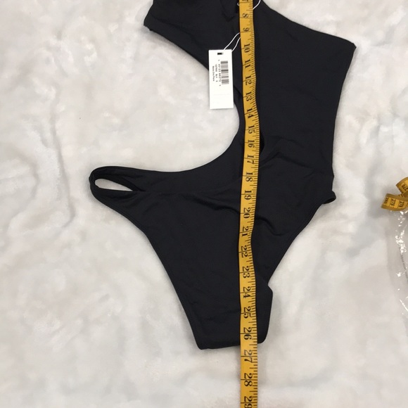 Frankies Bikinis size S - Picture 3 of 11